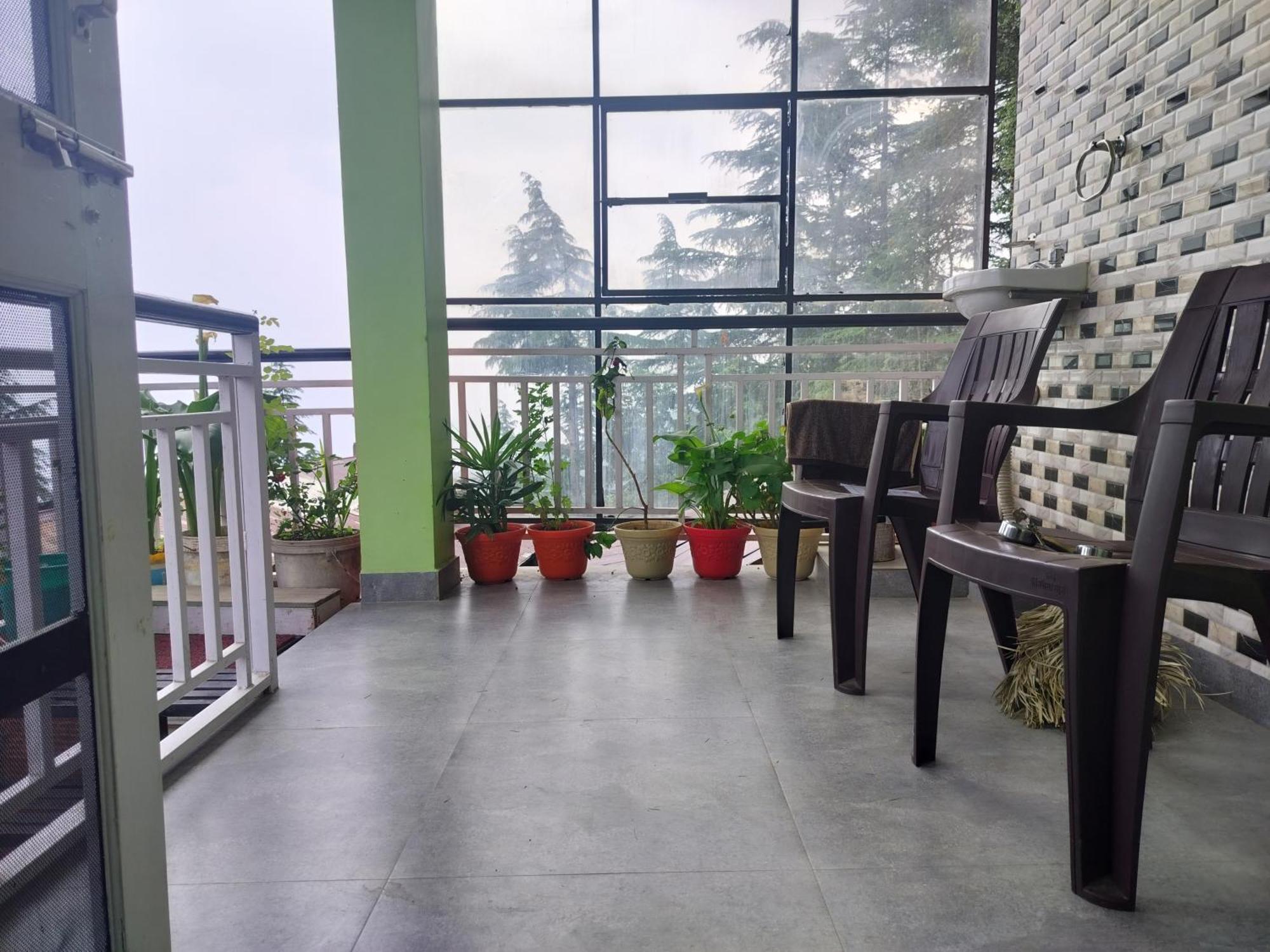 Tree Valley Homestay Chail Exterior foto
